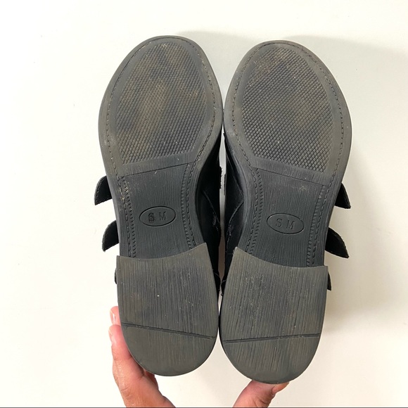 Steve Madden Pursue Black Genuine Leather Studded Buckle Moto Ankle Boots - Picture 7 of 10